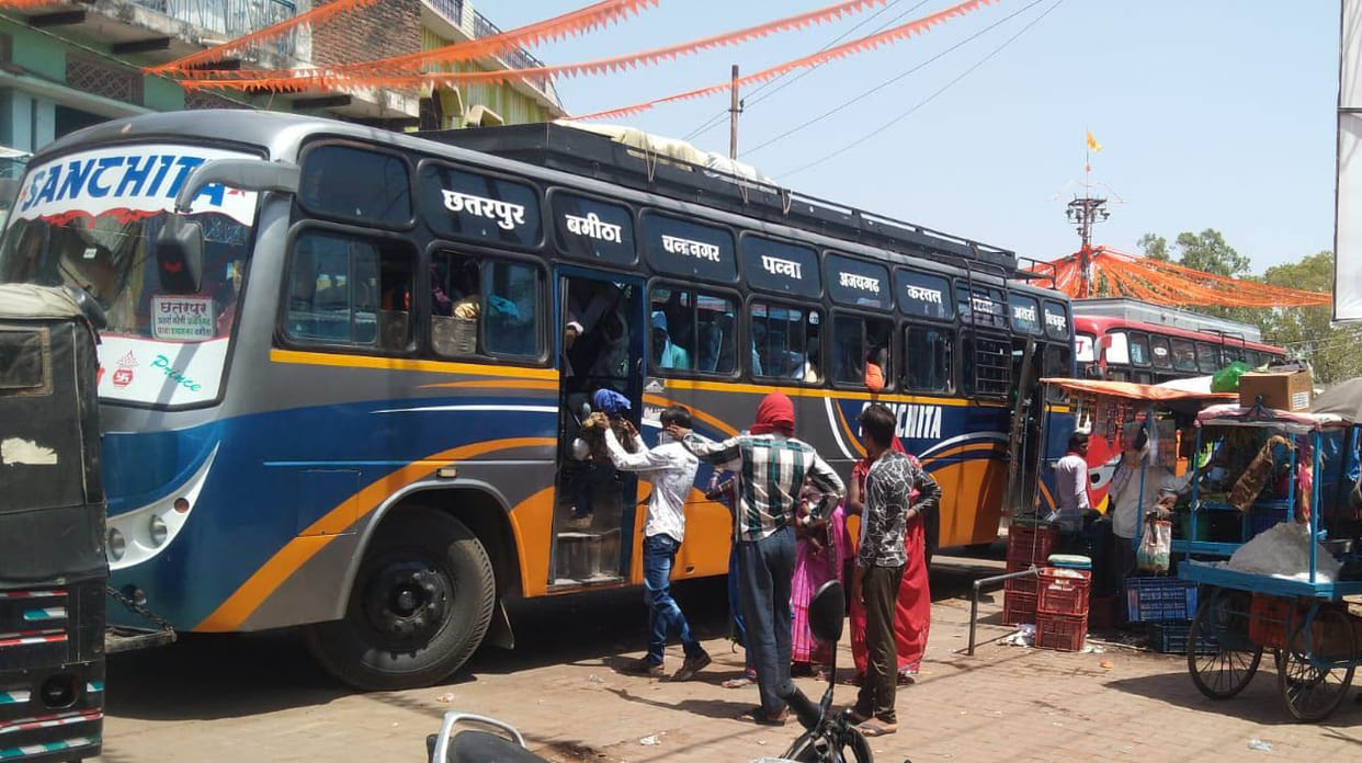 Roadways allowed private buses to be looted