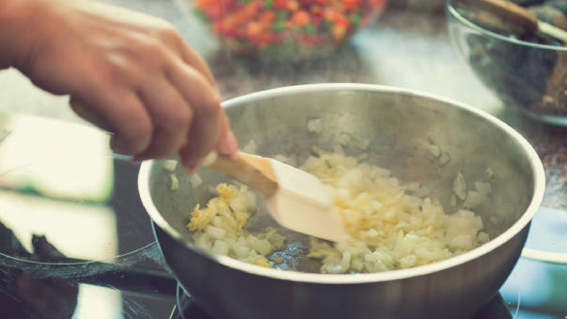 Why Onion And Garlic Avoid To Eat In Navratri Know Reason In Hindi