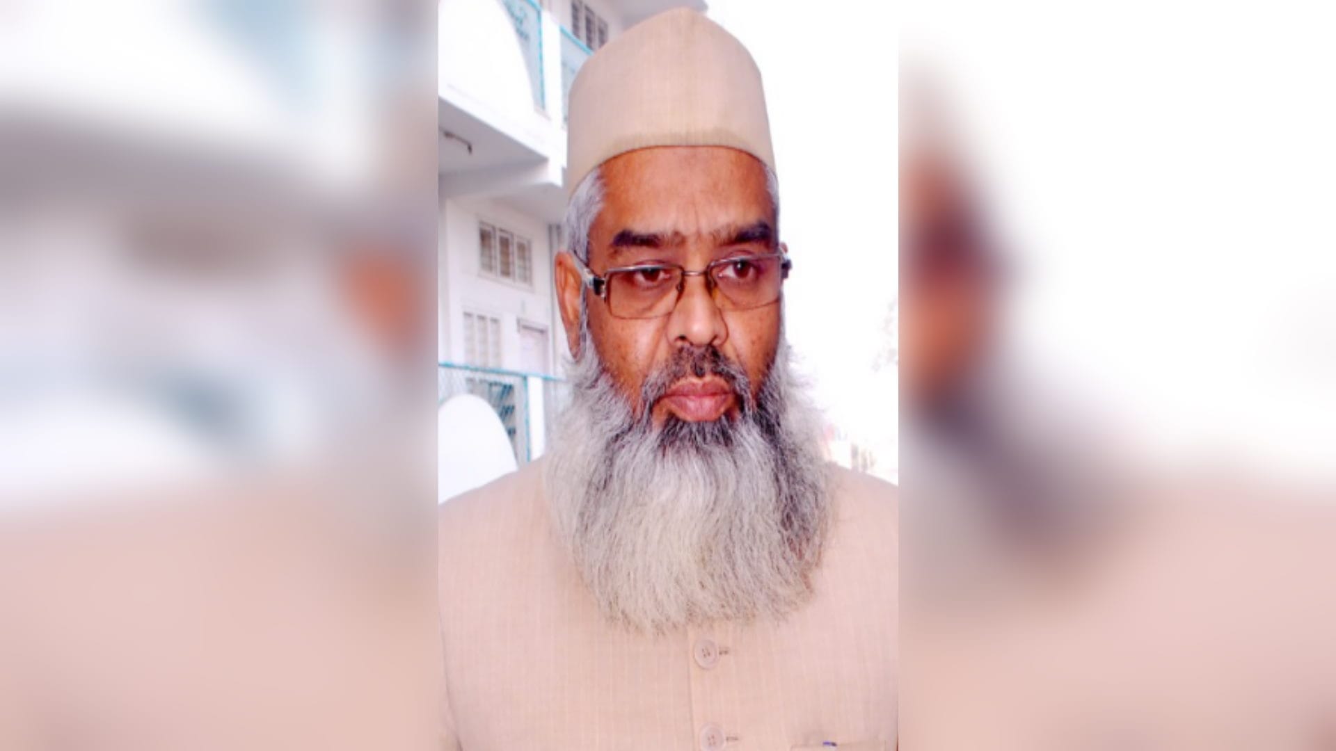 Farmani on target of the fanatics for replying Ulama for singing shiv Bhajan
