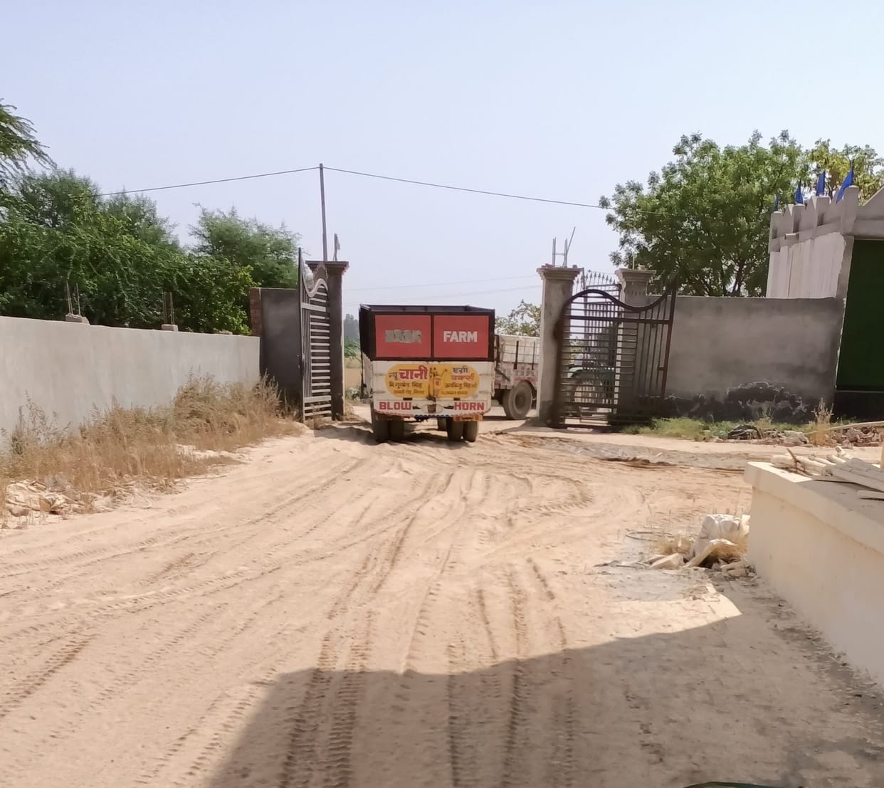 Theft of market fees in wheat purchase, deal between farmer and trader through phone