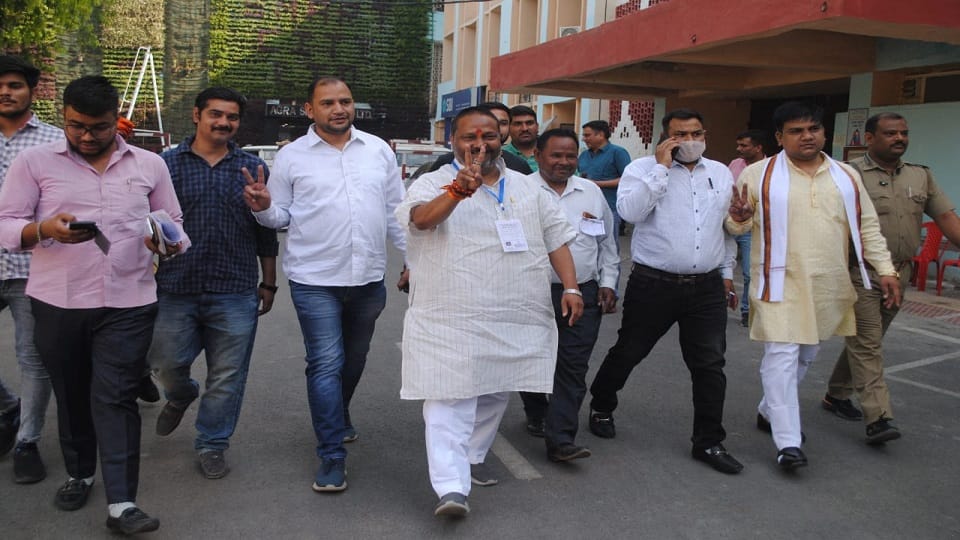 UP MLC Election 2022 Voting Live Polling Start Agra Firozabad updates  