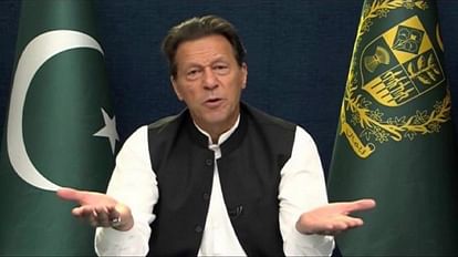 Pakistan: Imran Khan.