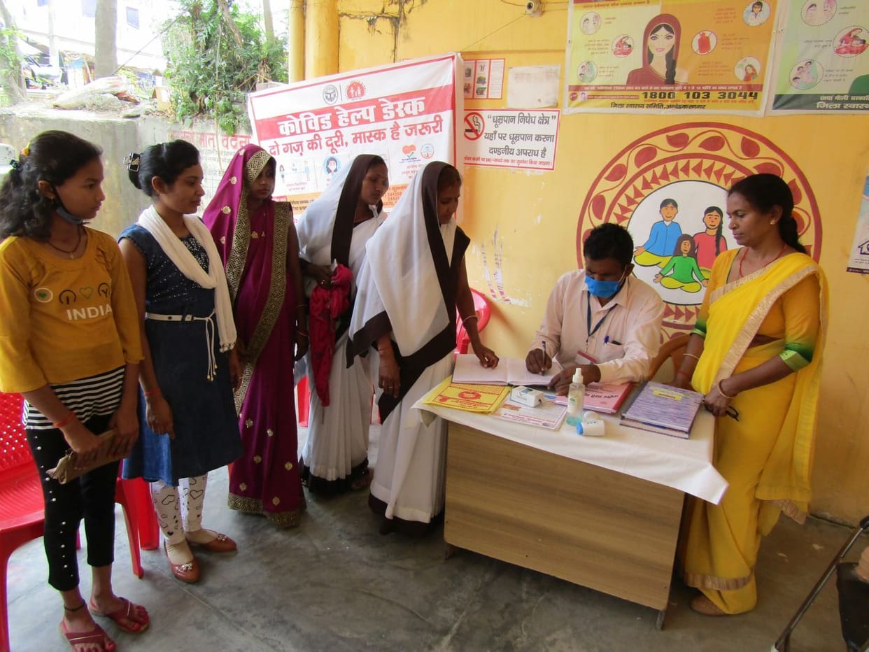 858 patients were treated in the fair