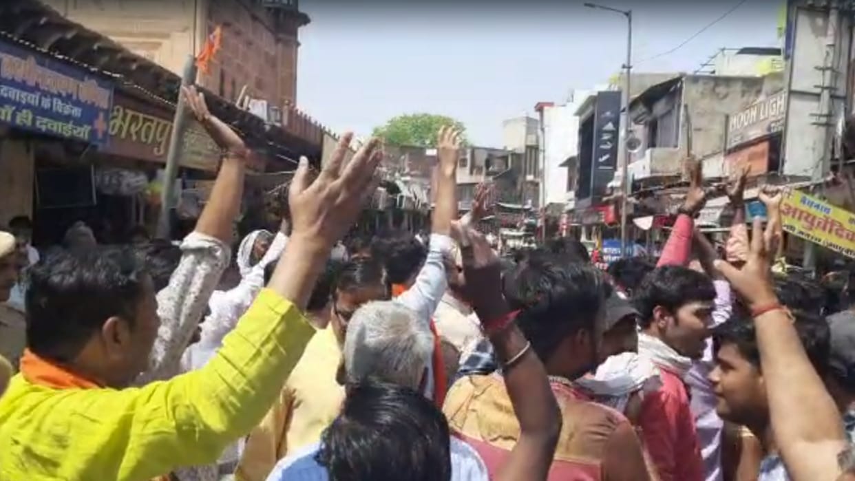 Dispute on playing bhajan in front of mosque on occasion of Ram Navmi in Bharatpur
