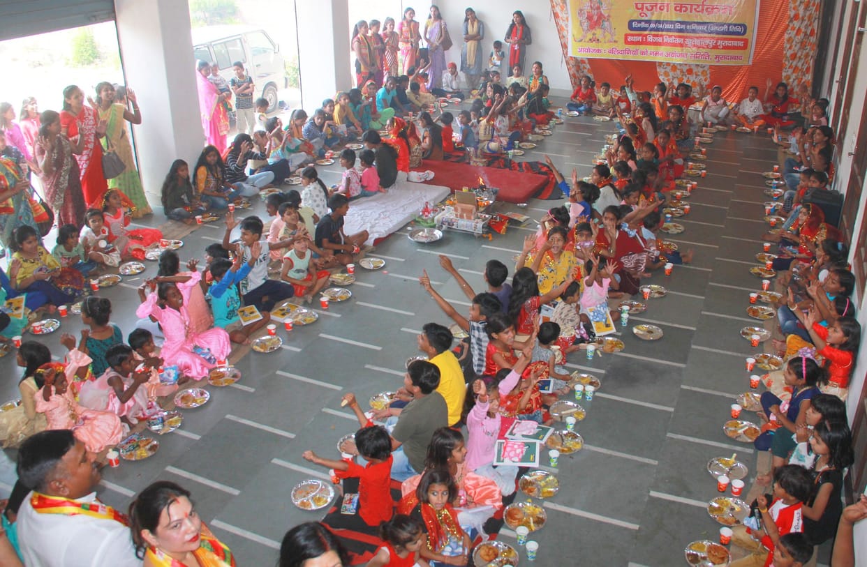 Devotees worshiped Mahagauri, Jimai girls