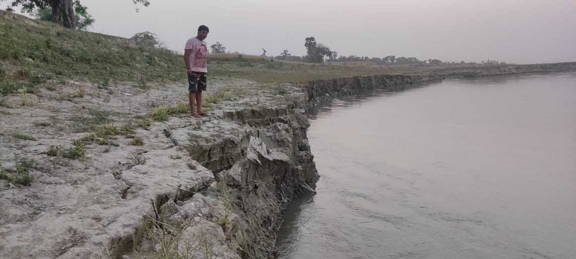 The harvesting of Saryu in Chainpur-Gulaura even at this time