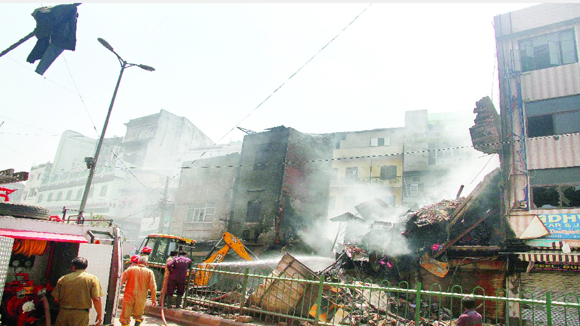Delhi tikri kalan pvc market fire robot controlled in half and hour know how this technique works