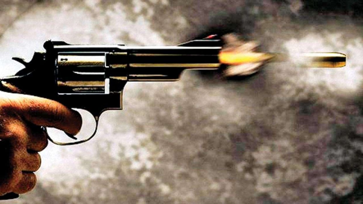 Firing in wine party one injured in Gomati nagar Lucknow.
