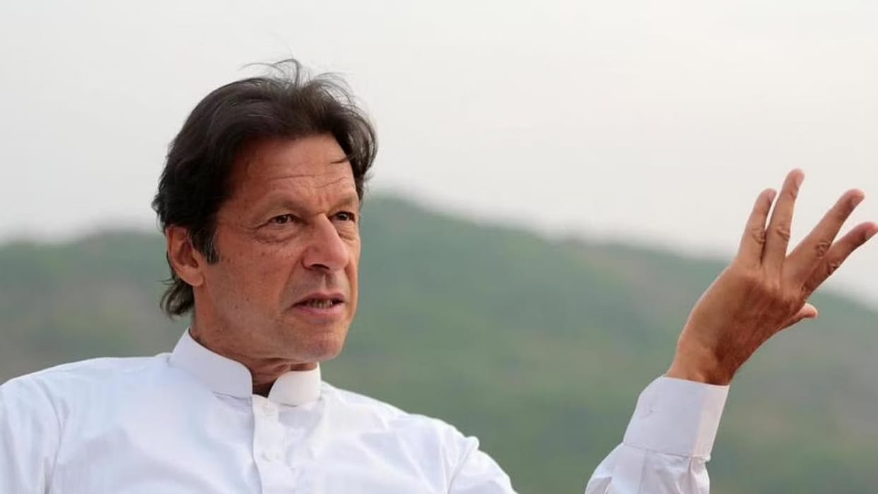 Pakistan Imran Khan announces Azadi march News in Hindi