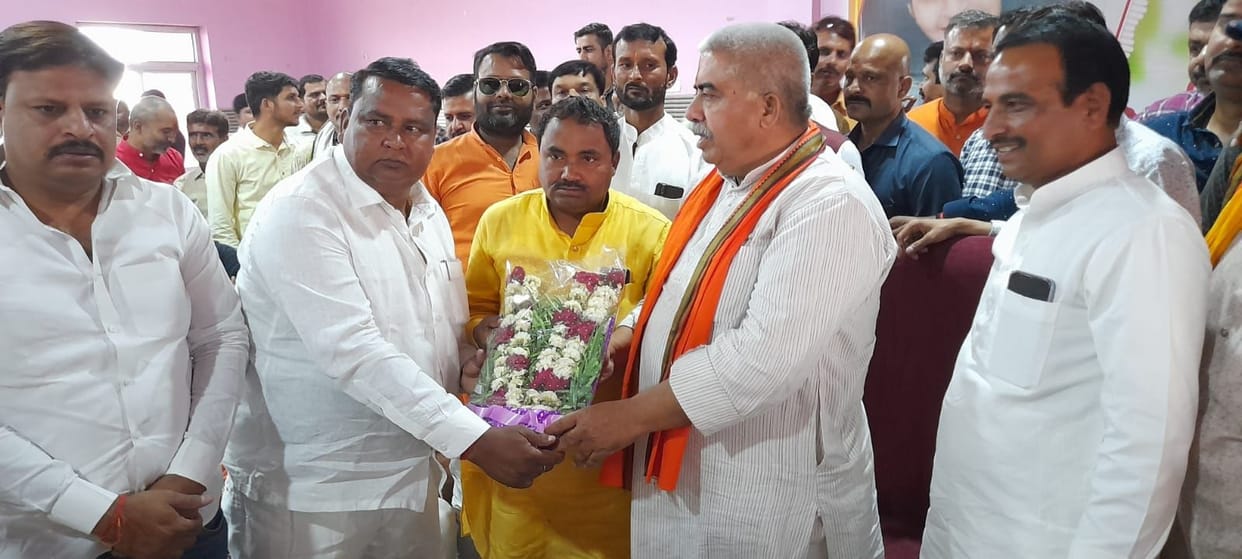 market,CM,city,kalpi,silver