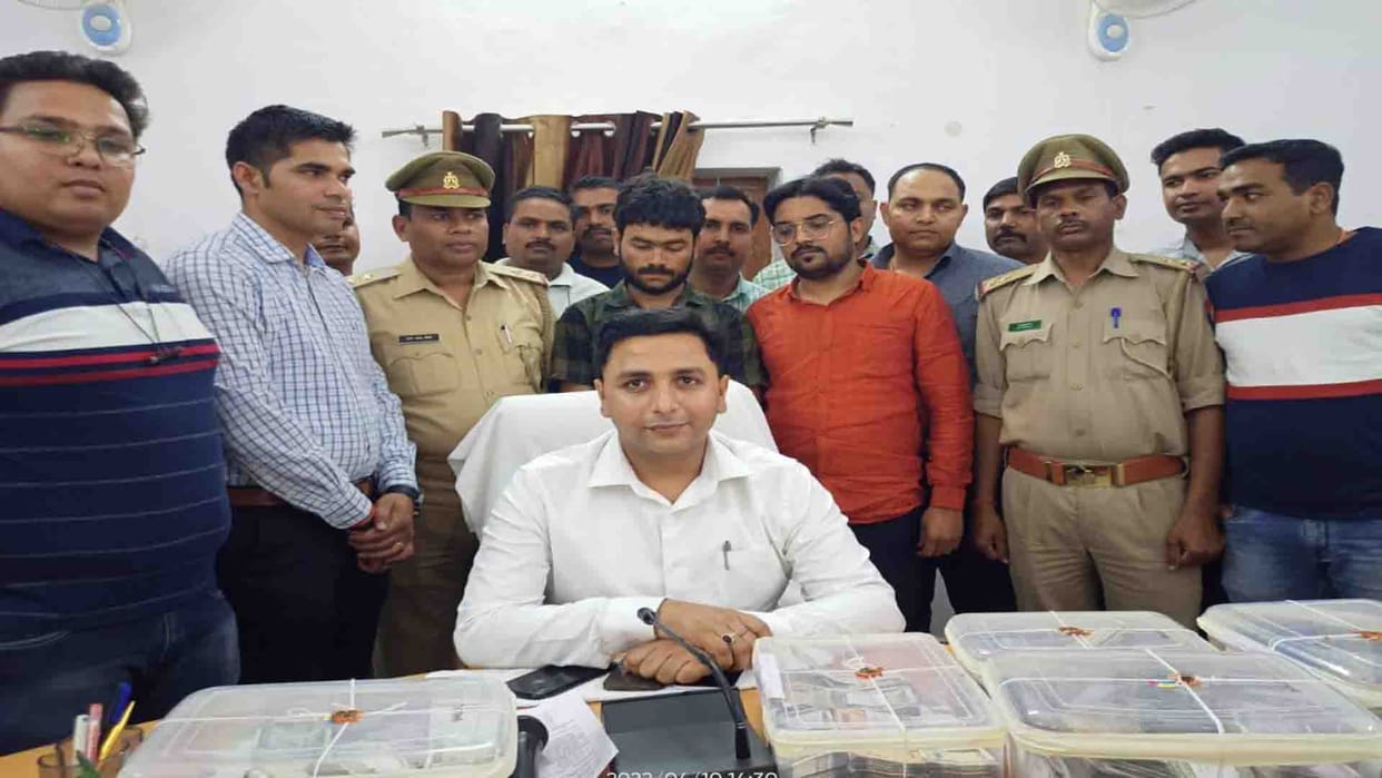 Two bookies arrested for betting in IPL, 22 lakh recovered