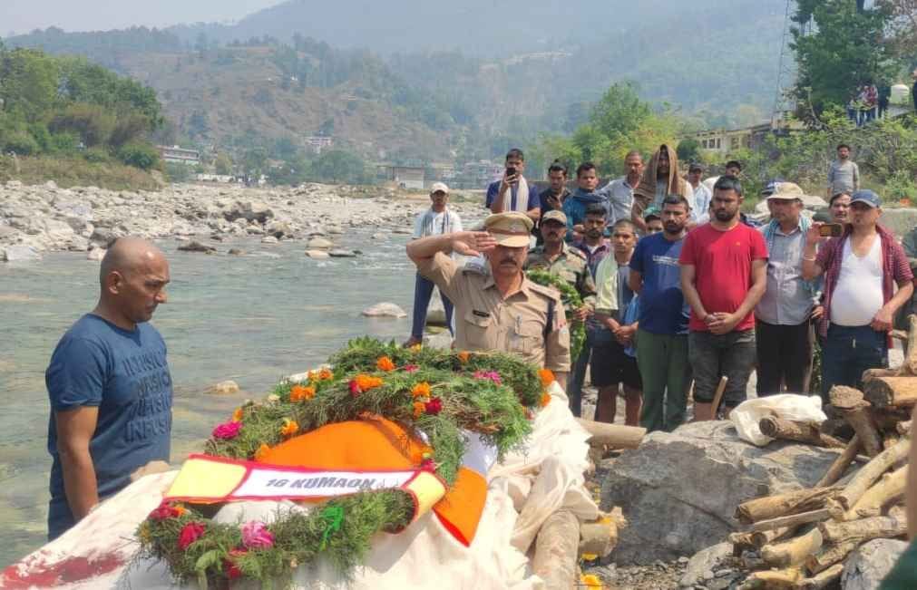 Funerals Of Army Staff in Kapkot