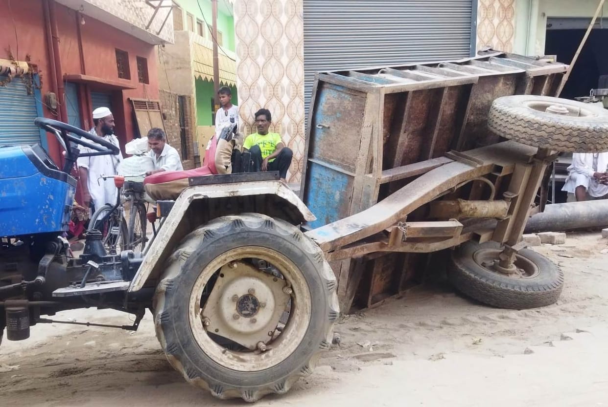 tractor crashed, girl injured