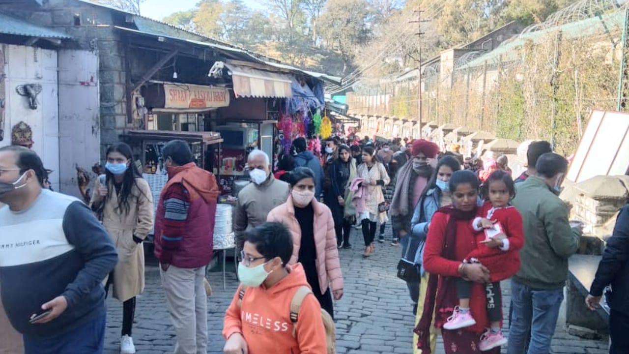 42 lakh tourists come to himachal pradesh in three months