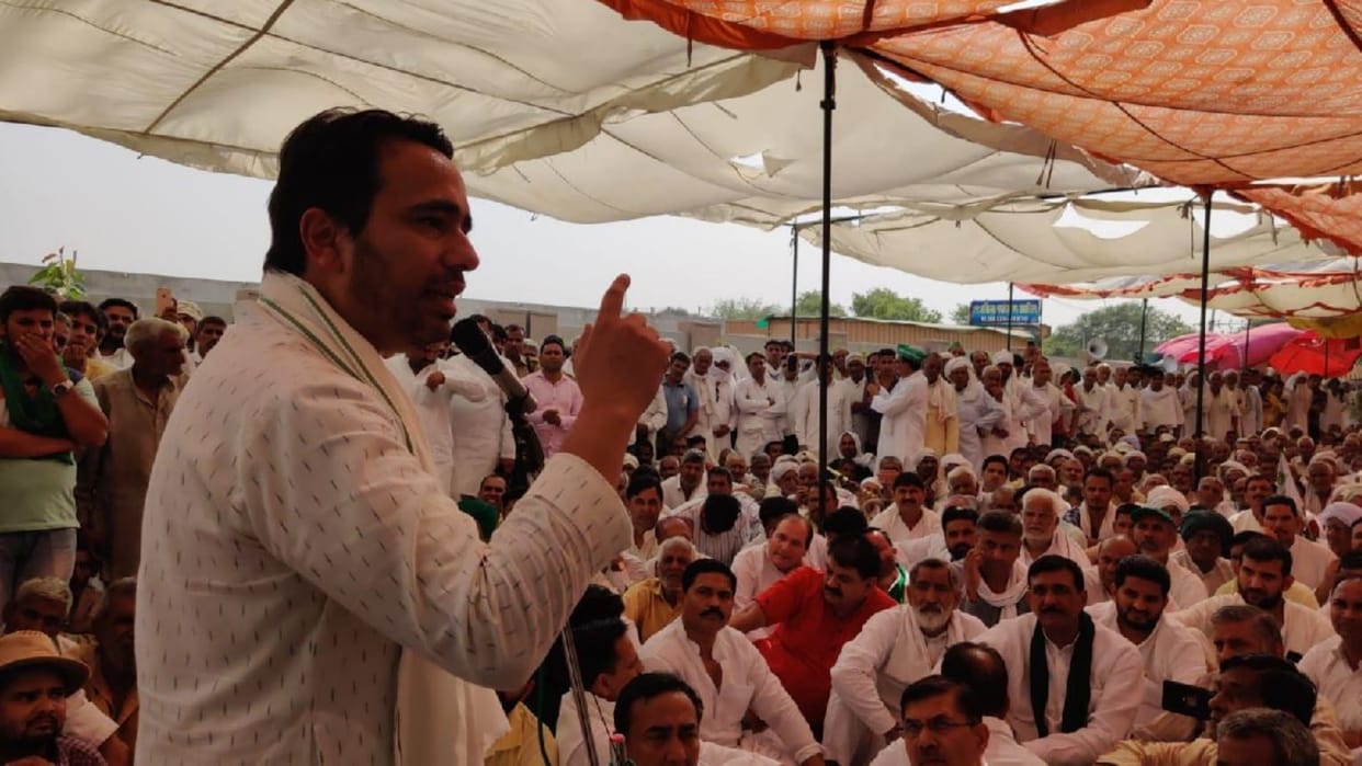 Jayant Chaudhary reached at dharna of farmers in Hisar of Haryana