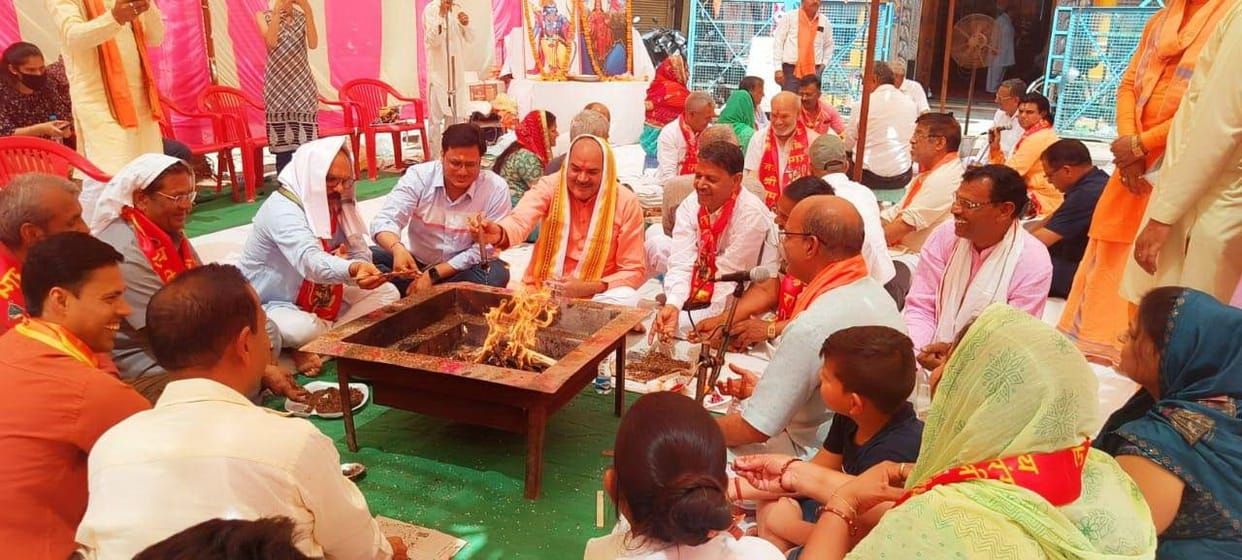 People involved in wish fulfillment yagya in Ghanteswar temple
