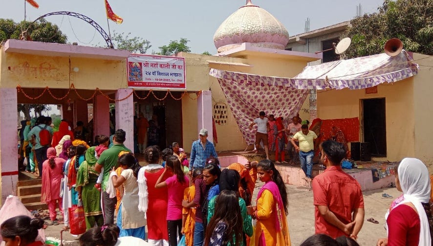 Worshiped Maa Bhagwati by offering prasad and coconut
