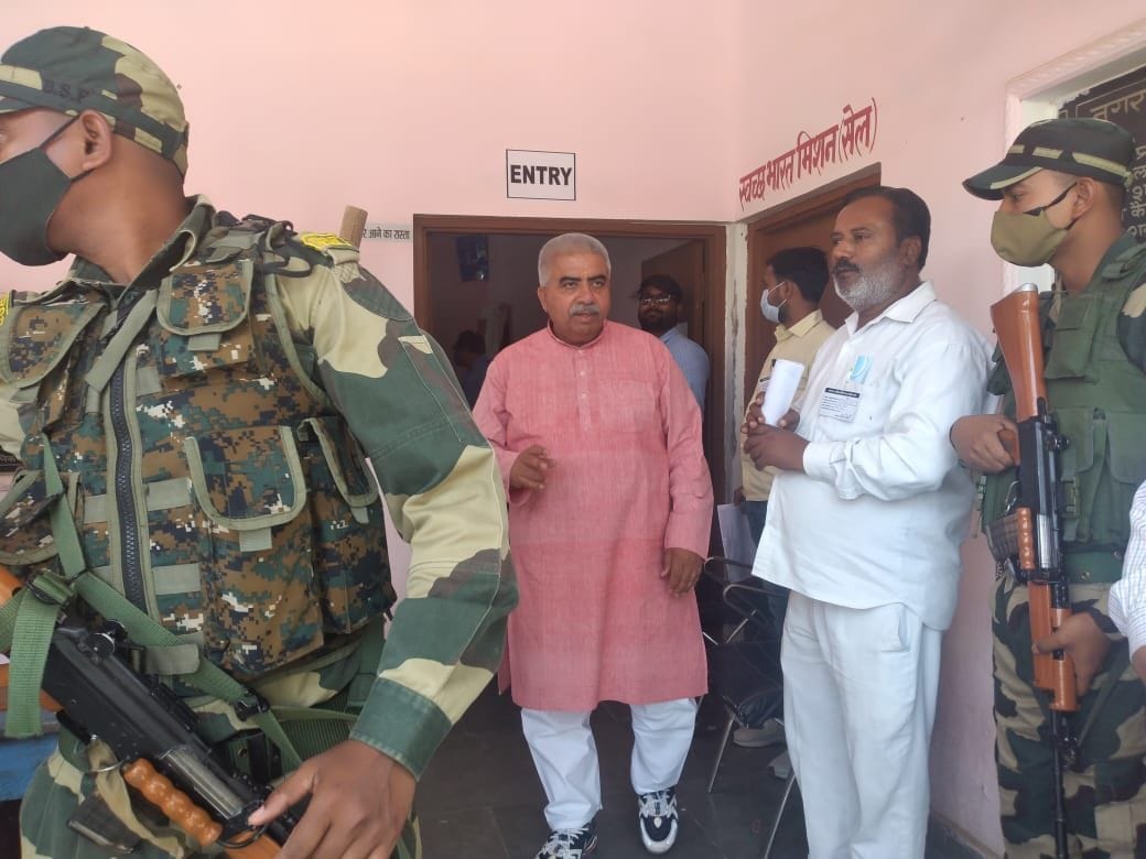 Kanpur Dehat: 97.75 percent voting in MLC elections, voter's decision closed in the ballot box