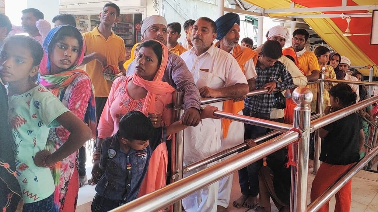chaitra navratri 2022 Donations of over Rs 57 lakh were offered by devotees at jwalamukhi temple kangra himachal pradesh