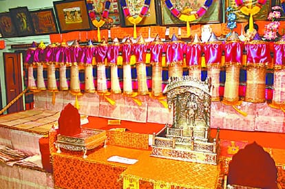 Ram Navami 2023 Currency named Rama is deposited in this unique bank of Varanasi