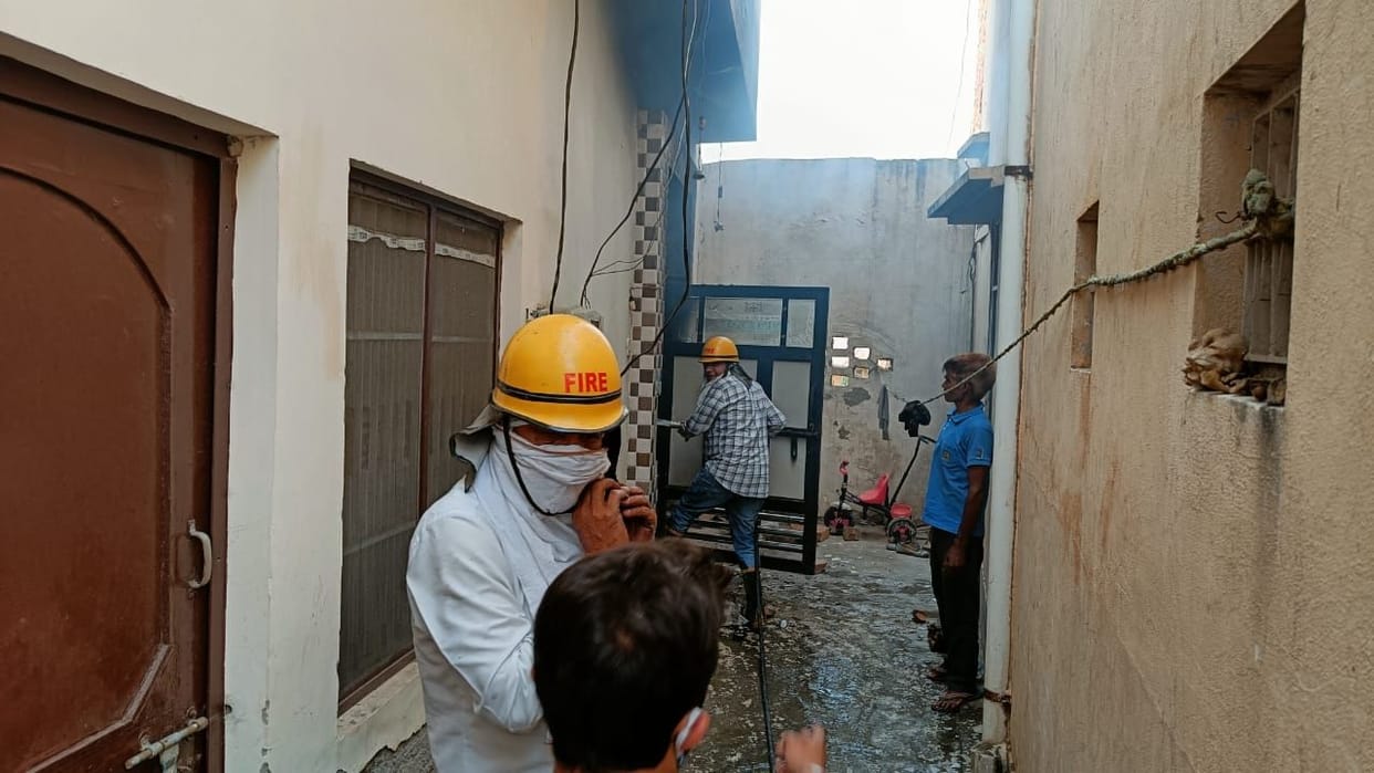 Fire caused by short circuit in Ram Niwas Mohalla's house