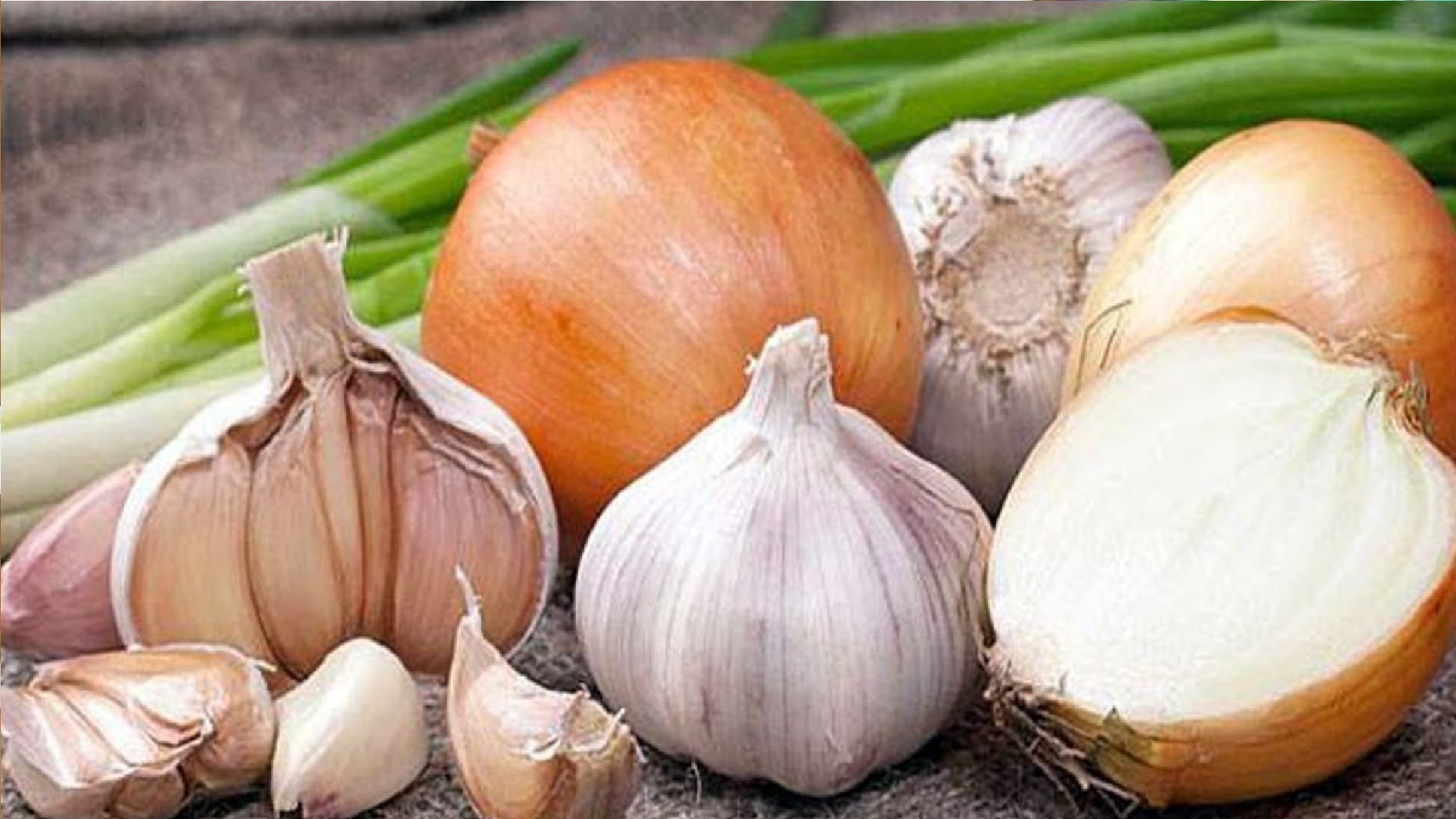 Lemon onion garlic theft in Shahjahanpur