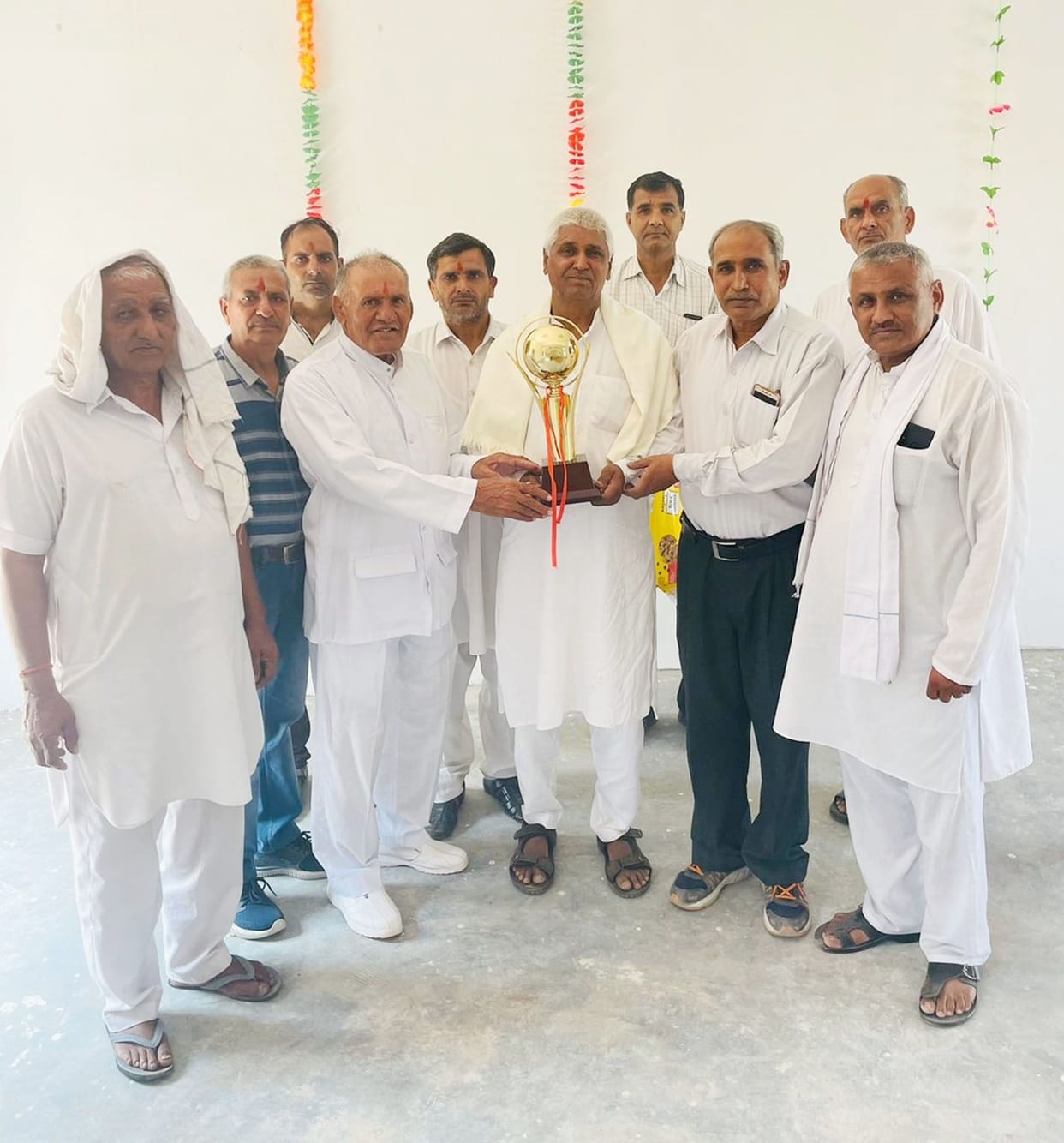 Ramesh Chandra got the hall constructed with 20 lakhs in the government school of Chhudani