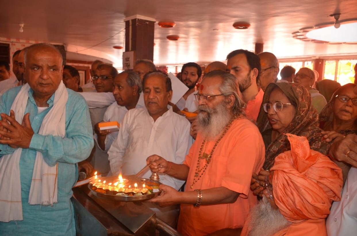 Shri Ram Janma Utsav celebrated with pomp in Hanumant Dham