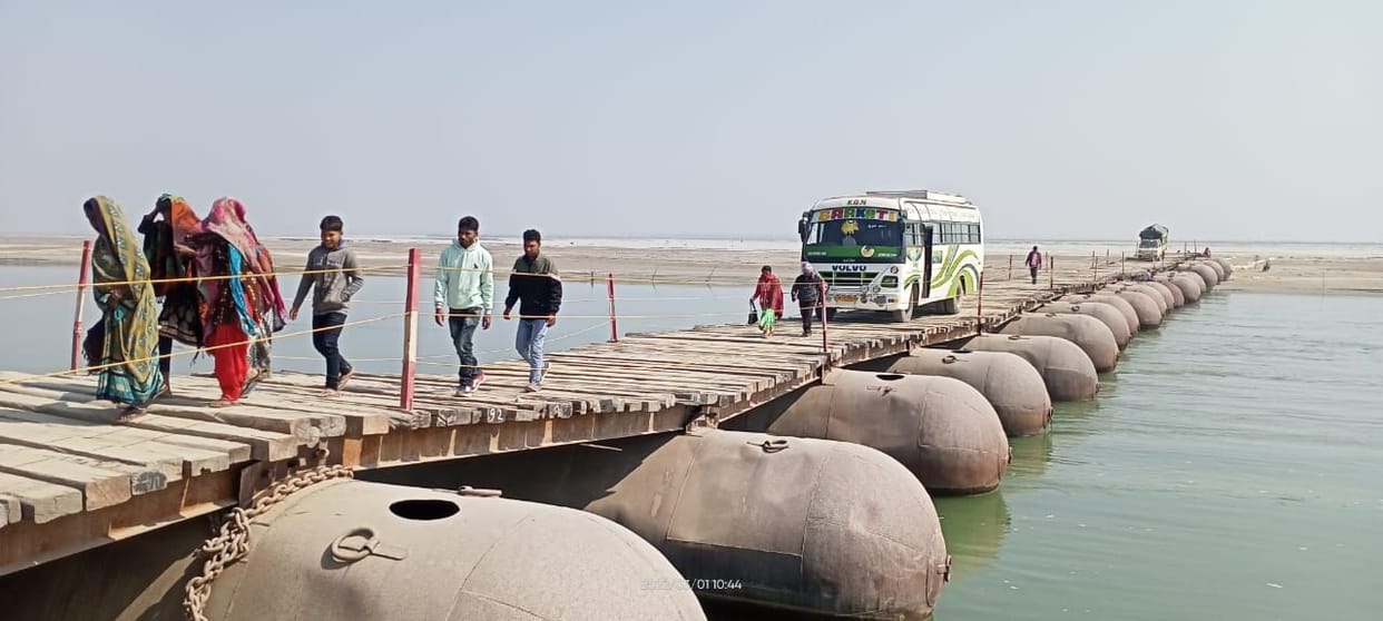 Sharda river water level increased, vehicular traffic stopped from Pantoon bridge
