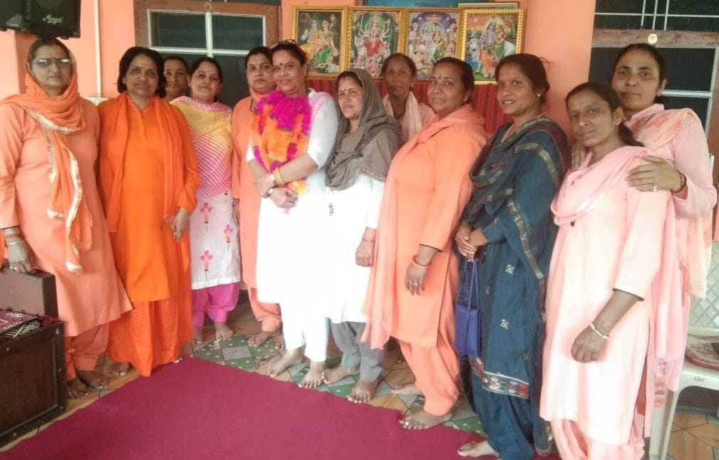 NGO chief Yashoda rewarded in Dharampur