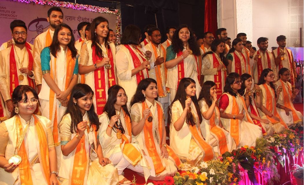 IIT BHU 11th Convocation todaye Gold will shine in neck of future engineers