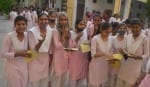 बागपत के श्री यमुना इंटर कालेज में खुशी-खुशी परीक्षा देकर आती छात्राएं