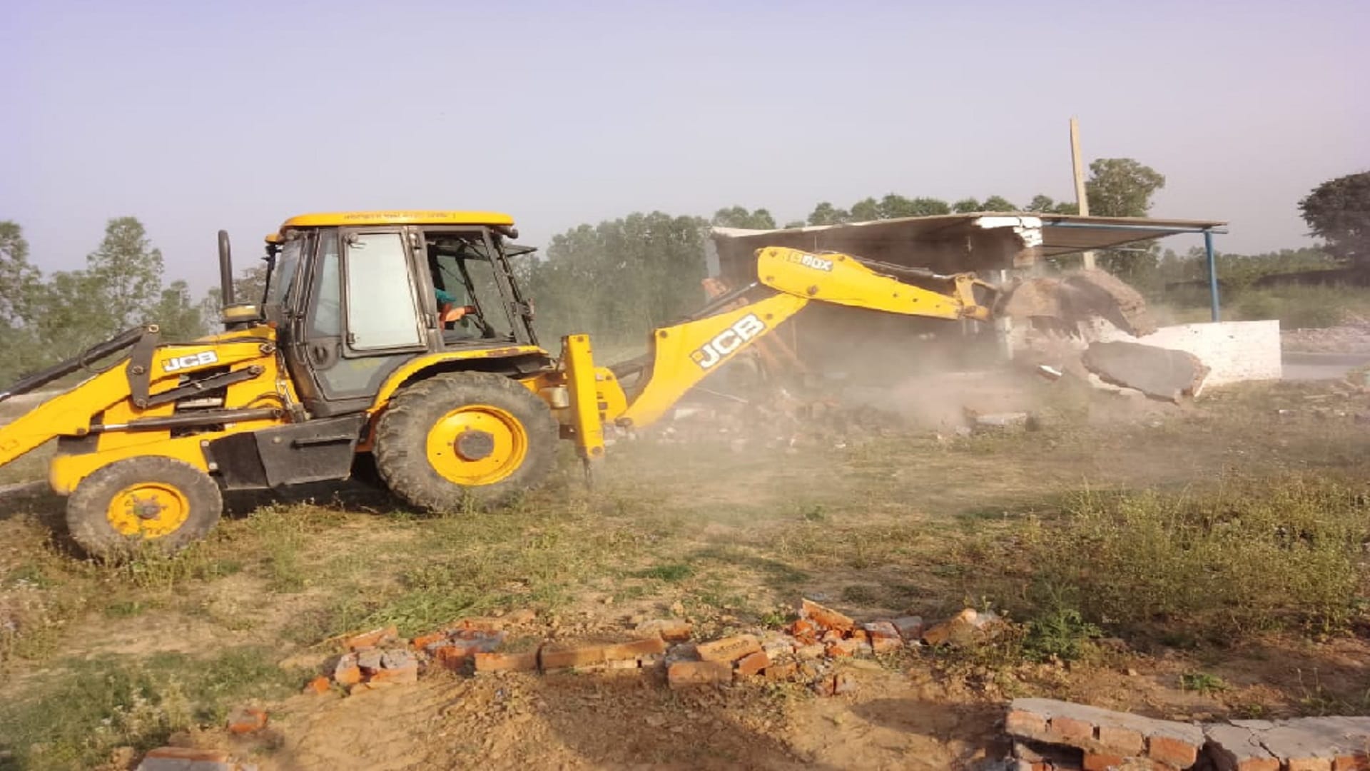UP News: Administration officers have demolished five colony by bulldozer in Bijnor city see photos