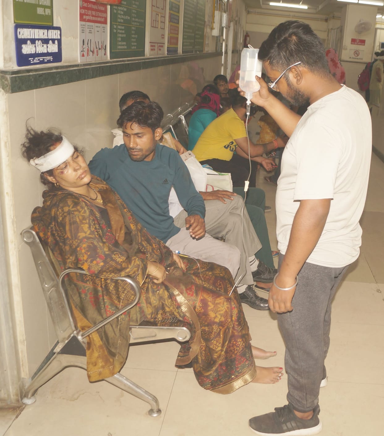 Helpless patient, helpless patient, now doctors are also helpless, medical services in BK civil hospital ruined due to lack of staff