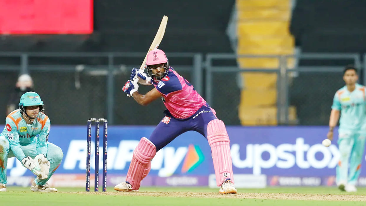 IPL 2022: Ashwin got the support of coach Sangakkara on the decision to retired out, said - Ravichandran took the decision at the right time