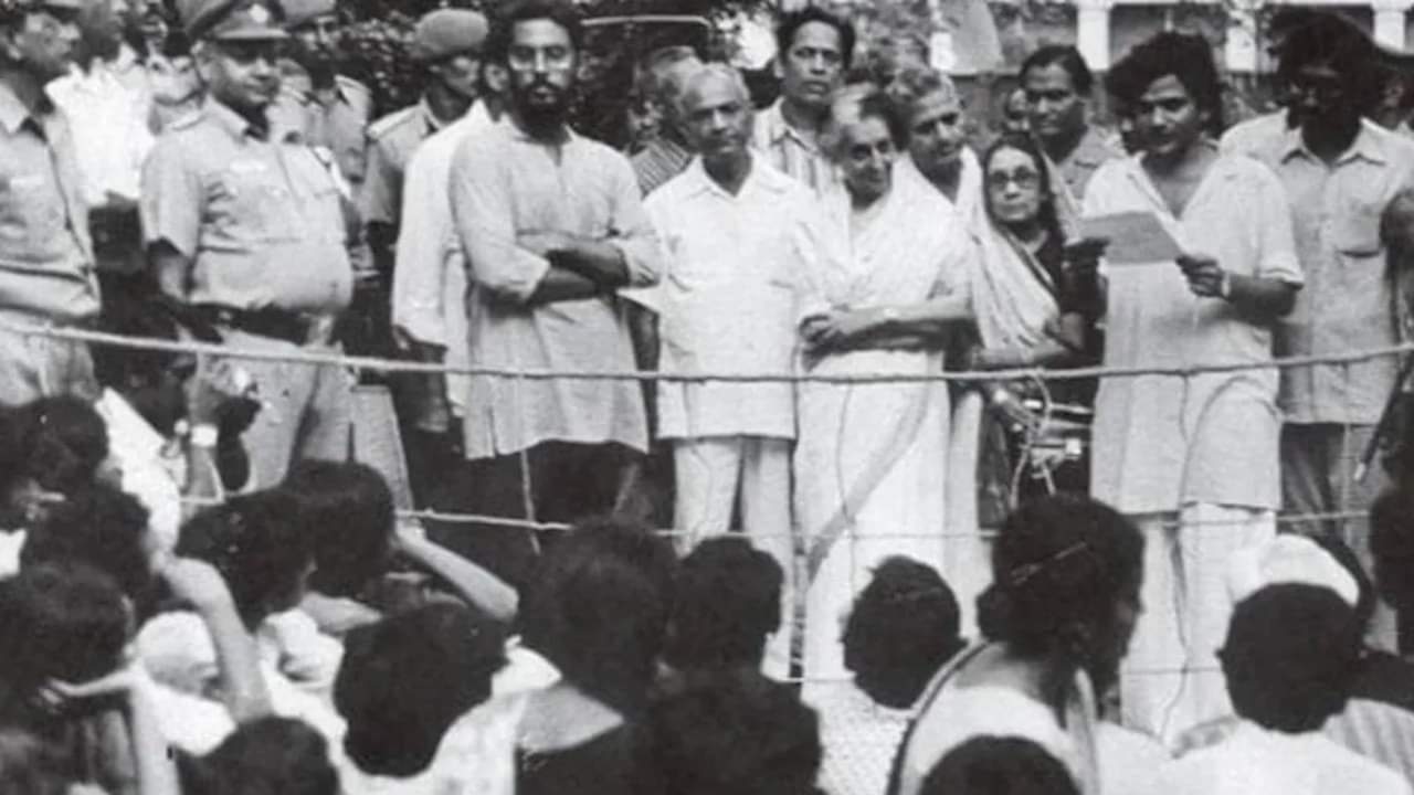 JNU and Controversy: Praise of PAK in Mushaira, celebration on the martyrdom of soldiers