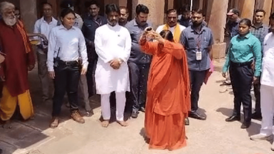 Former CM Uma Bharti begins hunger strike to fulfil her demand to open lock of Shiv temple in Raisen