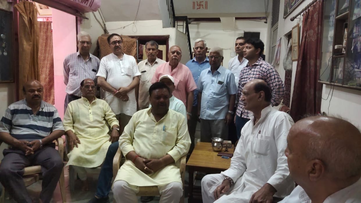 Shri kashi teerth purohit mahasabha  national confrence in gaya vishnupad temple on 12 april teerth purohit of kashi Kurukshetra Haridwar and Mathura left today