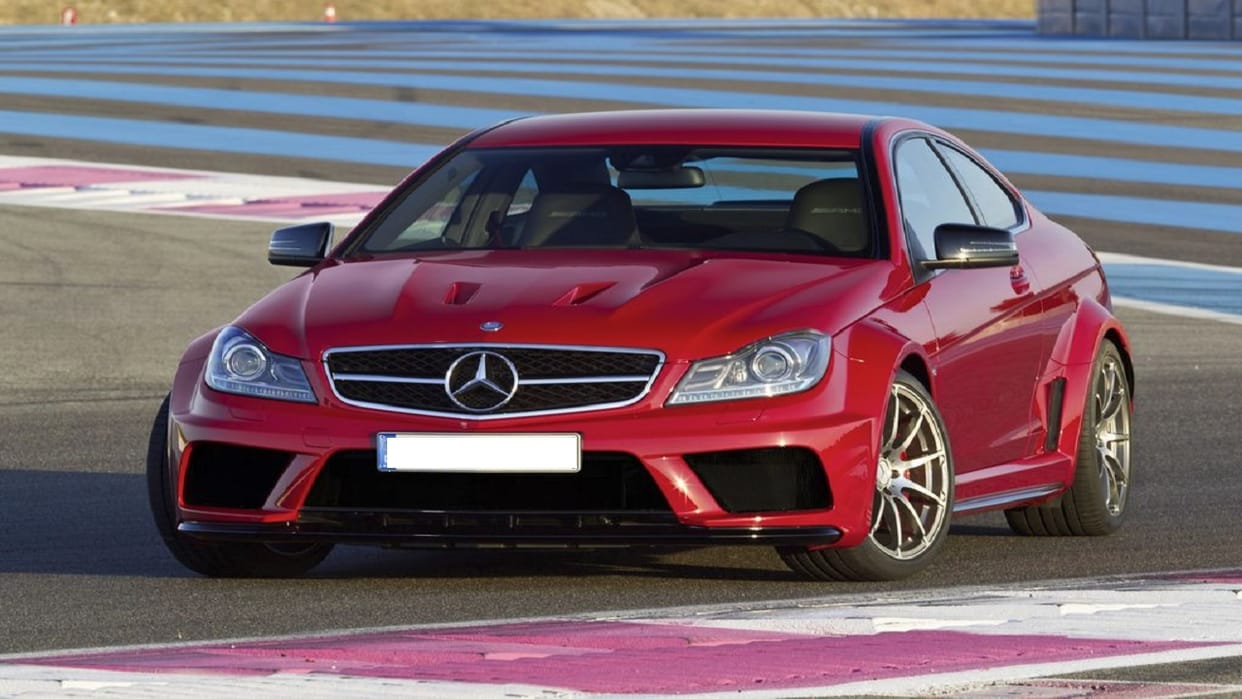 Carrying Mercedes car and cash Driver absconding