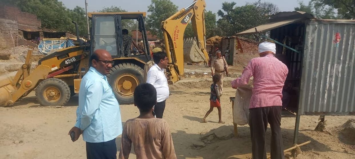 12 houses were demolished by bulldozer