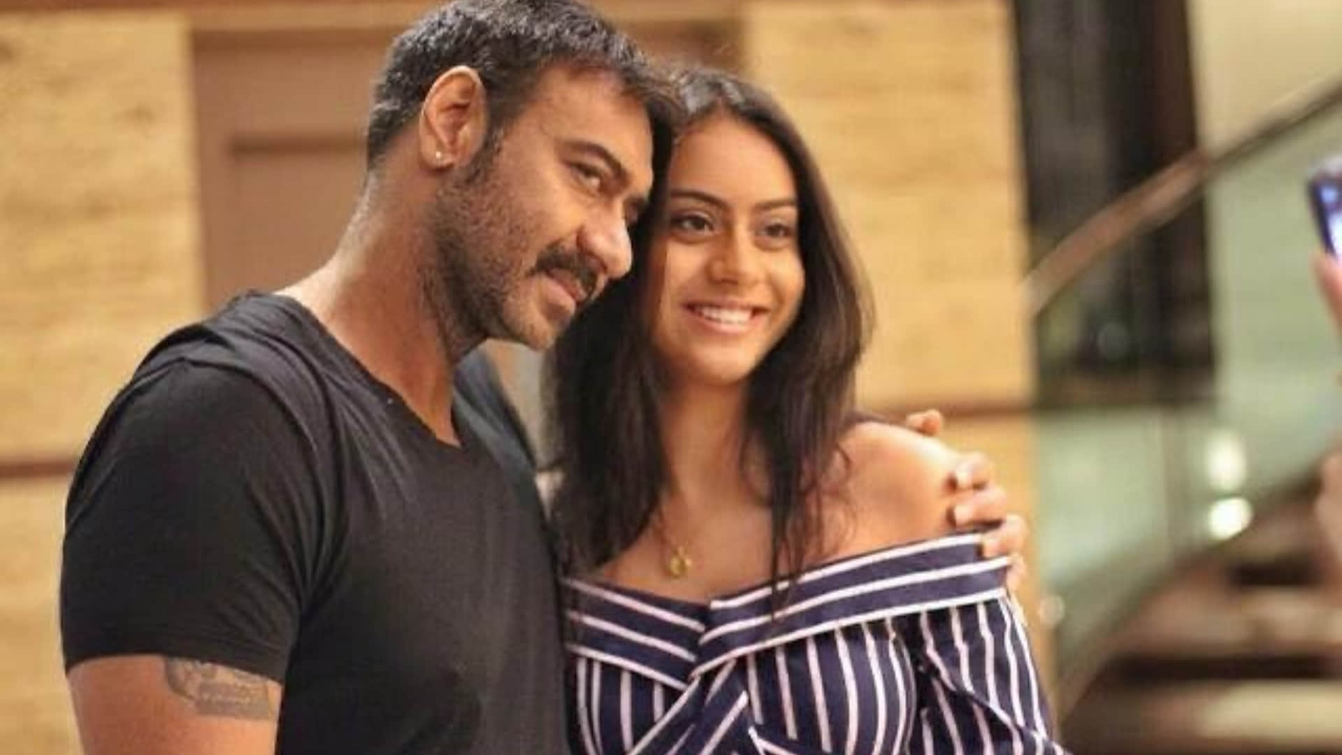 Ajay Devgan Kajol Daughter Nysa Devgan stuck to speaking hindi in school program netizens troll for language
