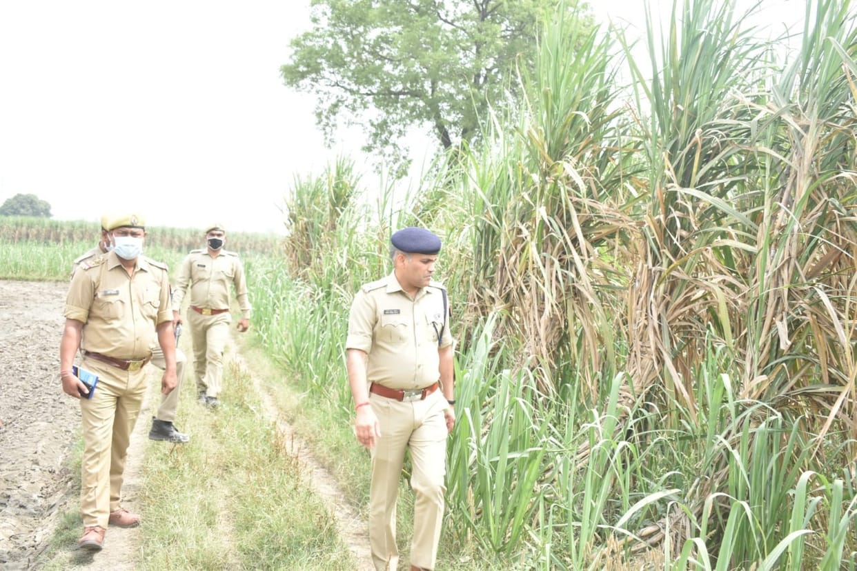 The dead body was thrown after killing the woman, also tried to burn