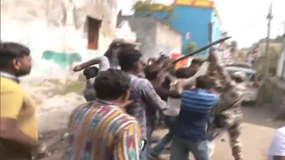 West Bengal Violence breaks out during Asansol bypoll voting to Lok Sabha seat Agnimitra Paul, shatrughan sinha
