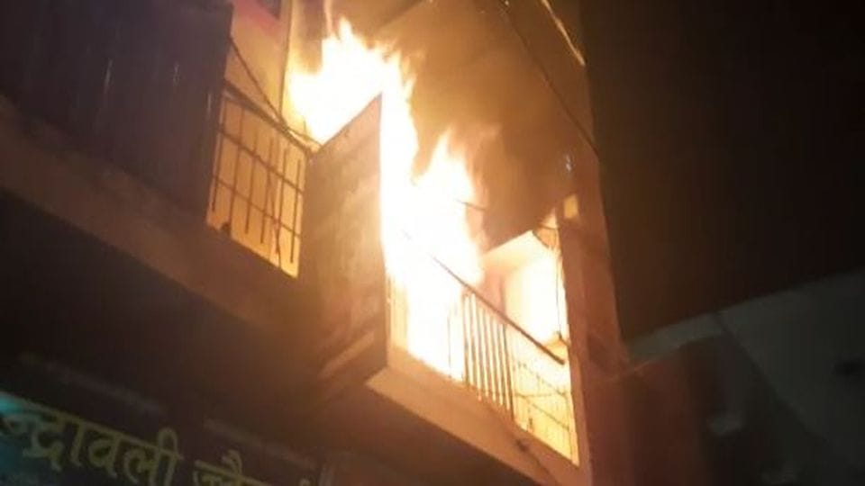 fire broke out in a cloth shop in Chhattisgarh
