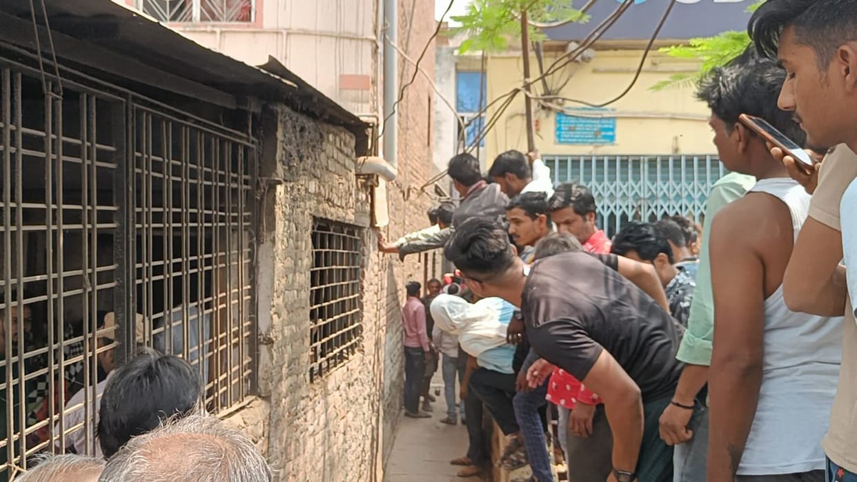 Shivpuri: Explosion in firecracker factory, many people got injured in the accident,