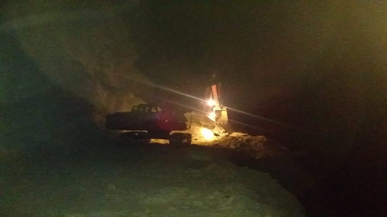 Badrinath Highway closed due to slipping of a large part of the rock in Kaudiya