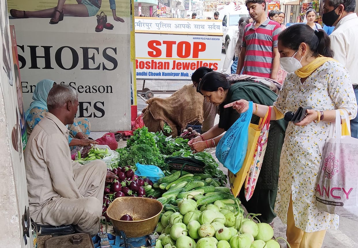 No relief from slight fall in vegetable prices