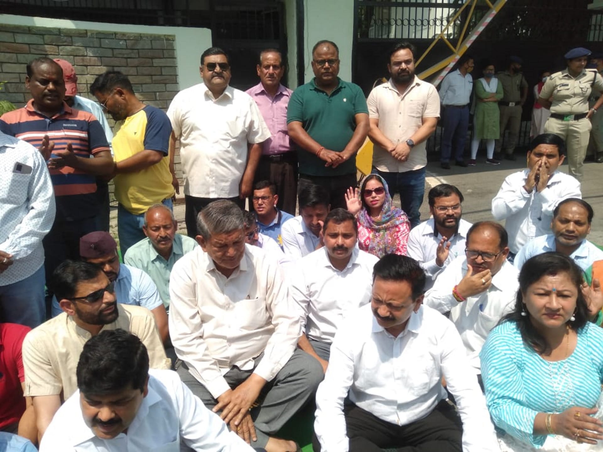 Harish Rawat said - Nirmala Gehtodi will give competition to CM Dhami, Champawat by-election is issue of women self-respect