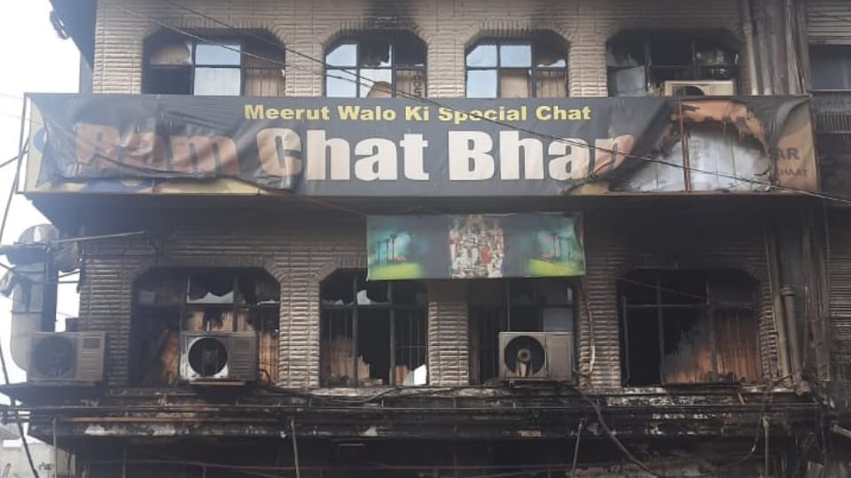 Fire breaks out in famous Ram Chaat store of Hisar