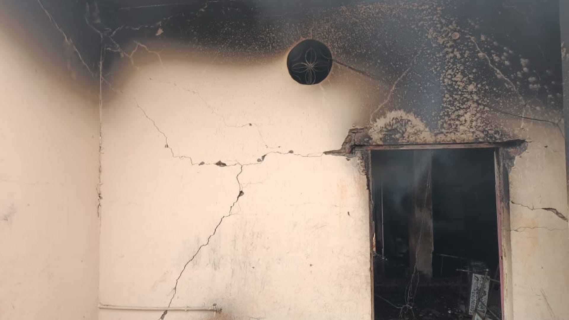 Shivpuri: Explosion in firecracker factory, many people got injured in the accident,